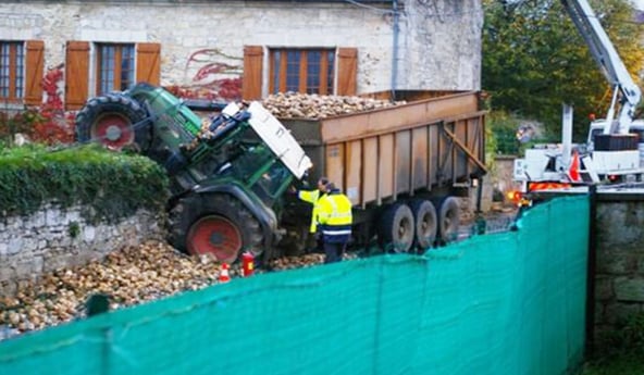 charge-excessive-pneus-tracteur