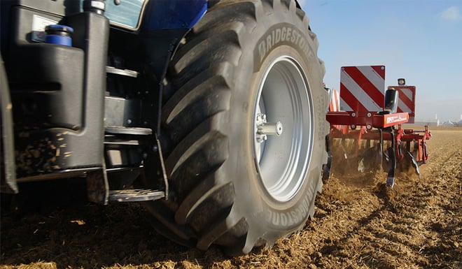 Low pressure agricultural tyre