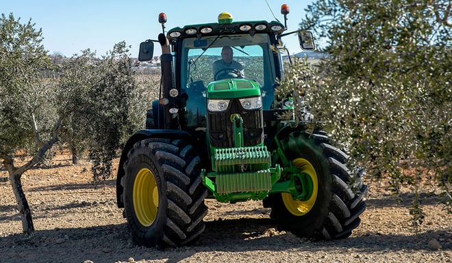 The VX-TRACTOR tyre, suitable for use on different types of ground