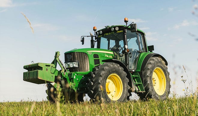 The VX-R TRACTOR tyre represents the new generation of agricultural tyres