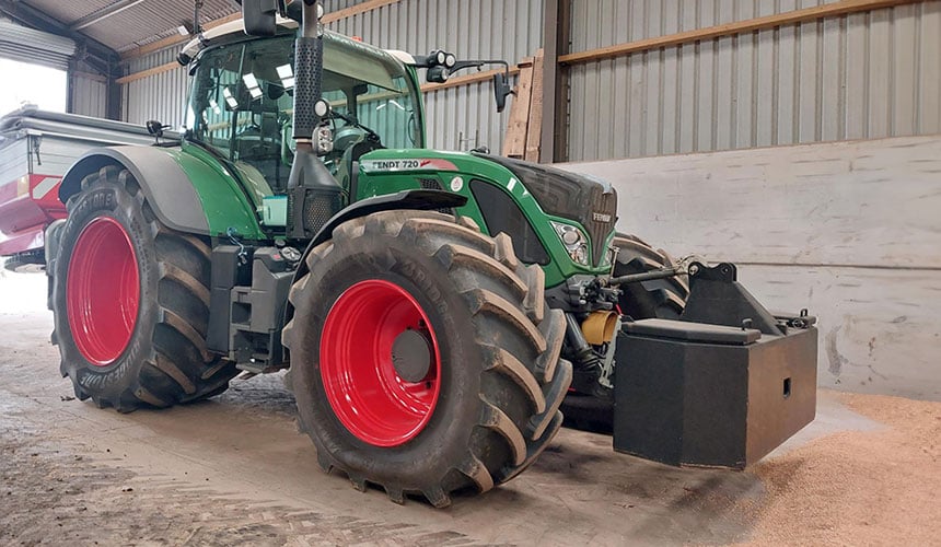 Front ballast on VF VT-TRACTOR tyres