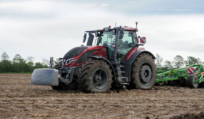 Low pressure in agricultural tyres improves your work