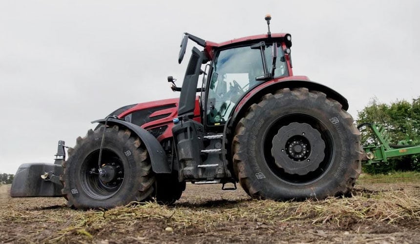 Bridgestone’s VT-Tractor tyre can work at an inflation pressure of 0.6 bar