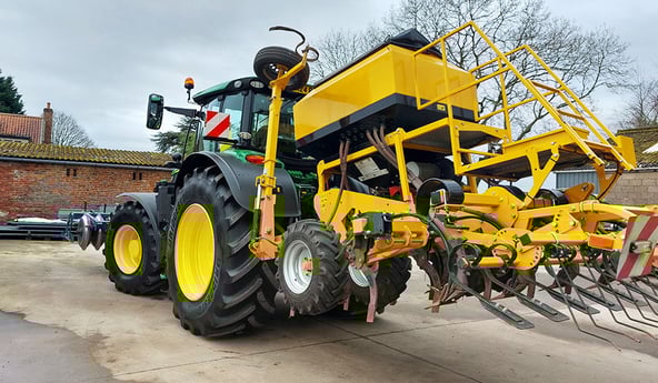 Calculate the load transfer to your agricultural tyres to improve your work efficiency