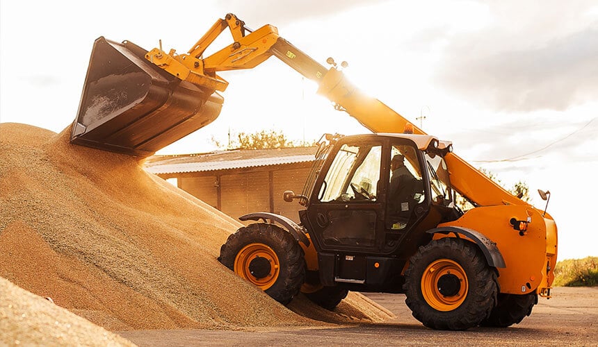 Industrial tyres that are resistant to working with cyclic loads