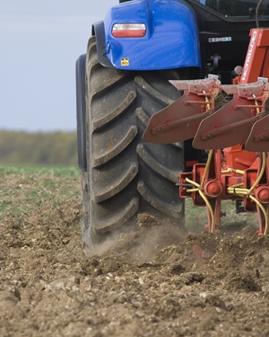 pneus de tracteur pour un bon labour